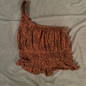 One shoulder crop tank